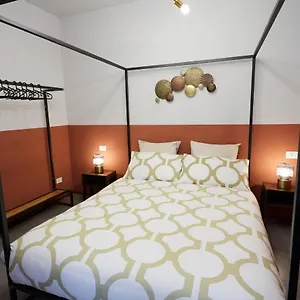 Karizza Apartment